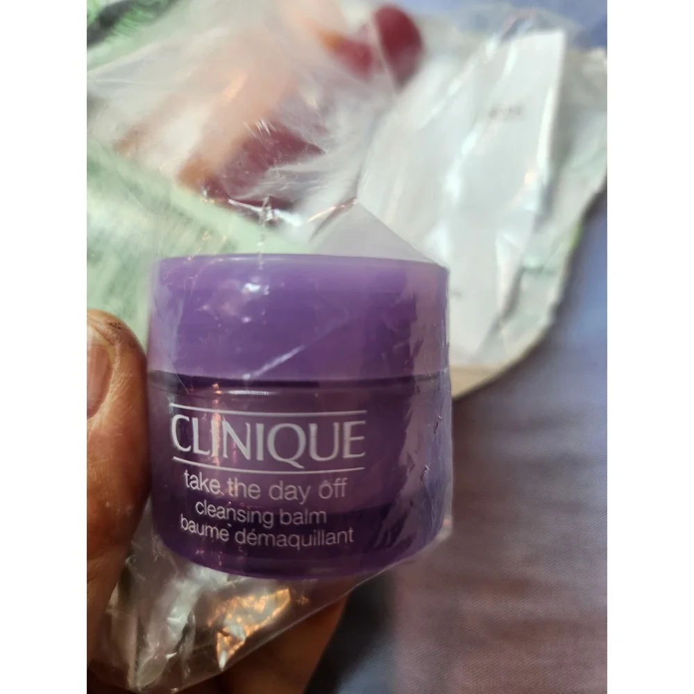 Clinique Skincare Set Moisture Surge Take‎ The Day Off Balm Plum Pop
